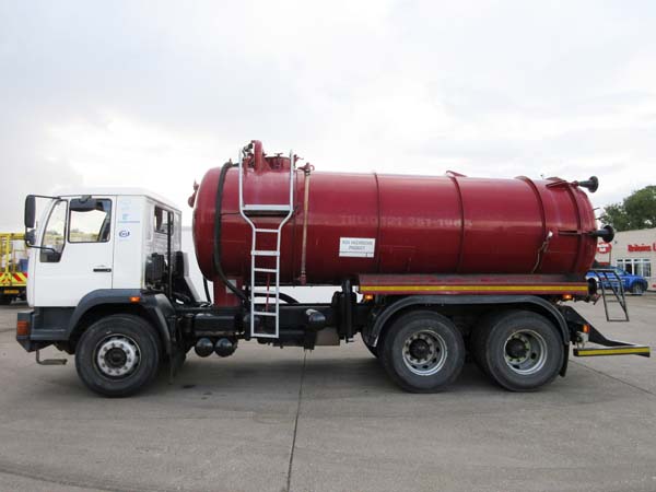 REF 59 - 2003 ERF 3000 gallon Vacuum tanker for sale